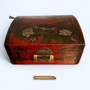 Mid 20th Century Chinese Lacquered 2 Bottle Wine Carrier